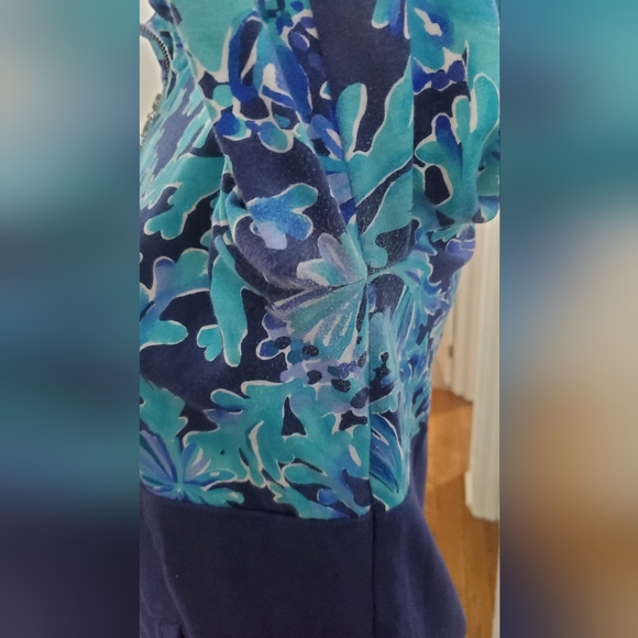 Lilly Pulitzer Asher Popover - Picture 2 of 3